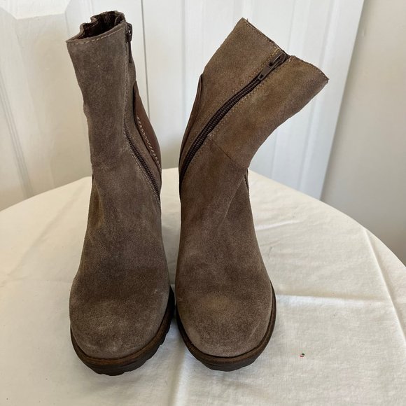 Rebels Suede Leather Heeled Ankle Boots - Picture 2 of 7